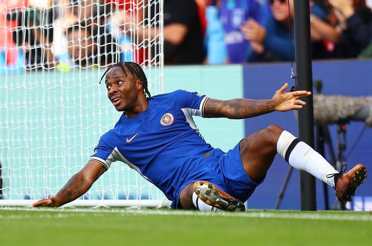 包含切尔西训练开放日，赛后更衣室发声引欢呼，西甲在即，身体对抗强度拉满的词条