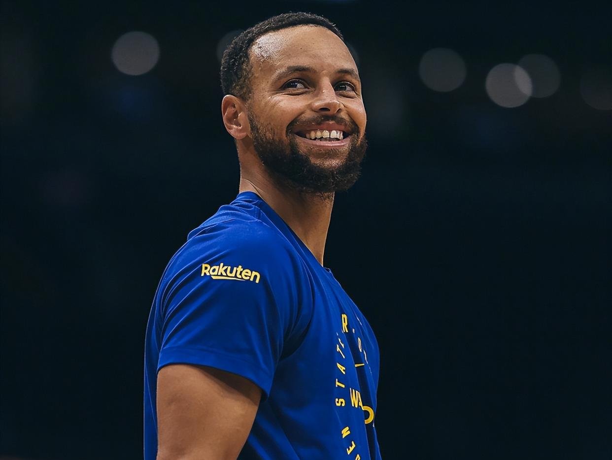 赛后突围战来临，金州勇士围绕NBA常规赛绝杀压哨，气氛紧张，高层口径保持一致的简单介绍