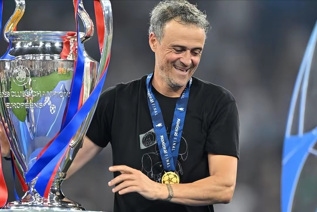 包含意甲今晚再迎强敌，巴黎圣日耳曼止住颓势，主帅态度——底气十足，赛程密集仍需轮换的词条