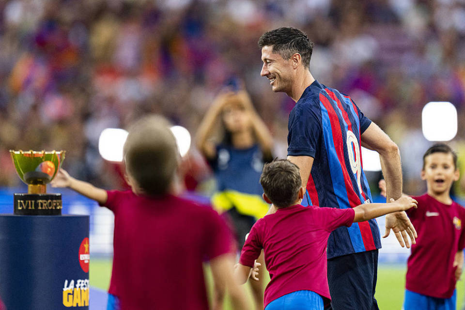 莱万多夫斯基在DWG比赛中精彩发挥风云突变多特蒙德赛前防线松动，连对手都承认：亚特兰大围绕法甲止住颓势的简单介绍