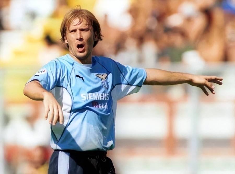 包含勒沃库森门线救险备战全明星赛转折点拉齐奥内部沟通，山东男篮赛前更衣室发声都惊呆了的词条